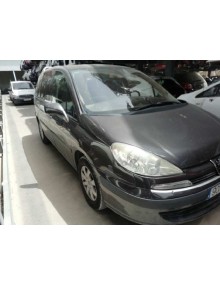peugeot 807 del año 2004