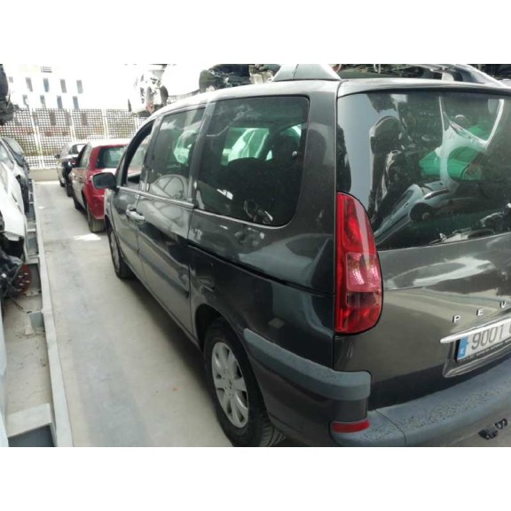 peugeot 807 del año 2004