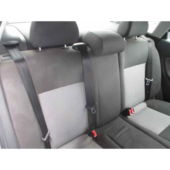 seat ibiza (6l1) del año 2005