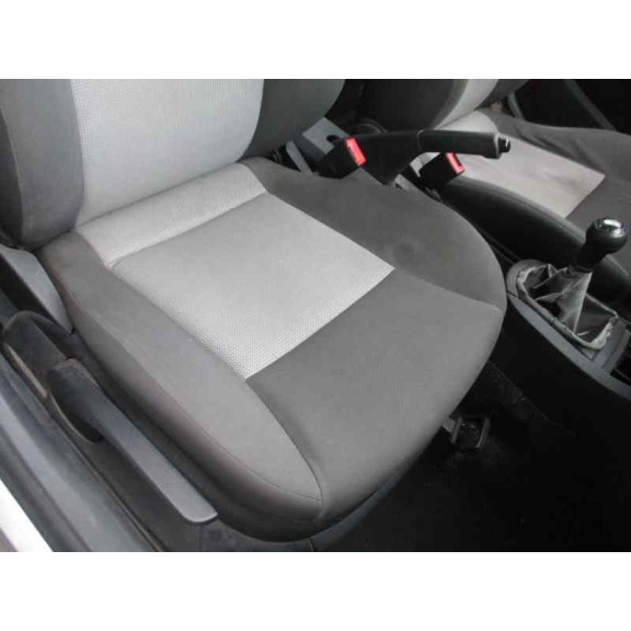 seat ibiza (6l1) del año 2005