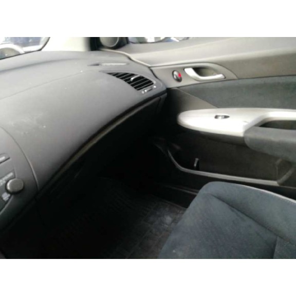 honda civic berlina 5 (fk) del año 2007