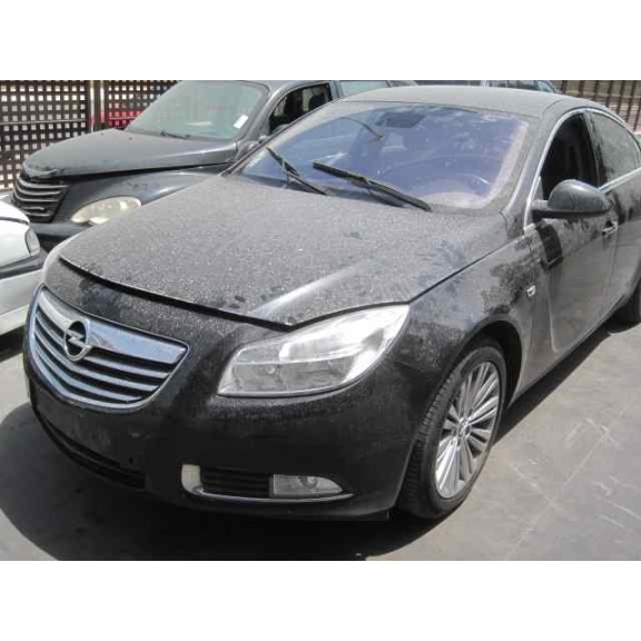 opel insignia berlina del año 2011