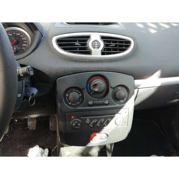 renault clio iii del año 2005
