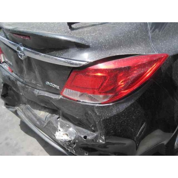 opel insignia berlina del año 2011