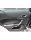 opel insignia berlina del año 2011