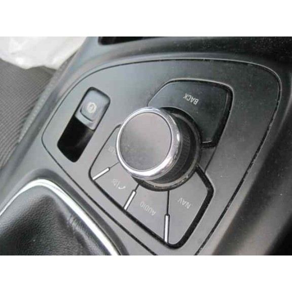 opel insignia berlina del año 2011