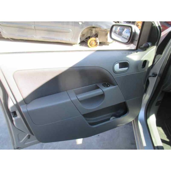 ford fiesta (cbk) del año 2003