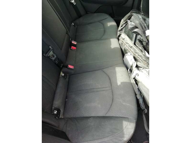 Recambio de asientos traseros para kia optima business referencia OEM IAM   