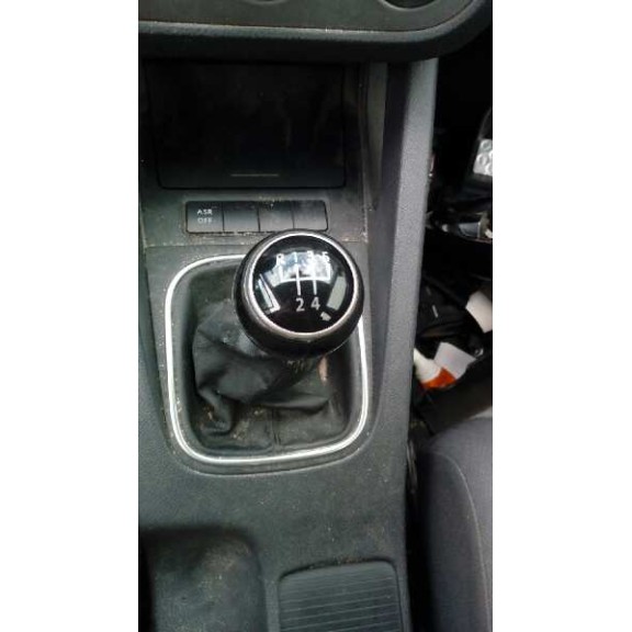 volkswagen golf v berlina (1k1) del año 2008