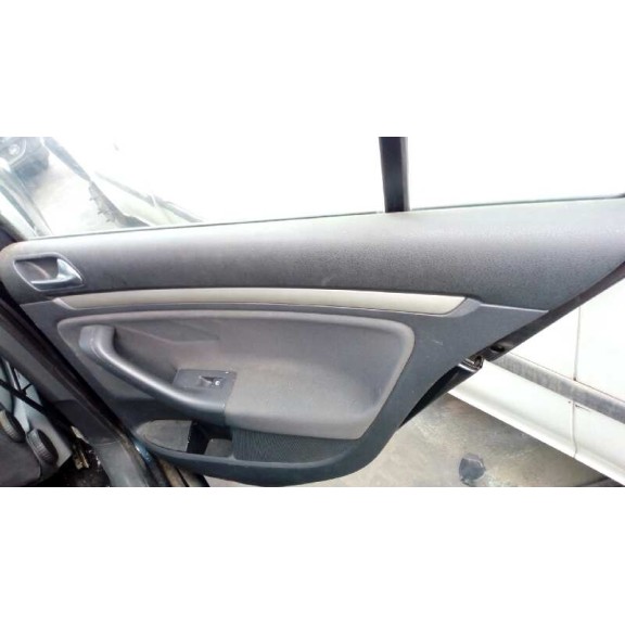 volkswagen golf v berlina (1k1) del año 2008