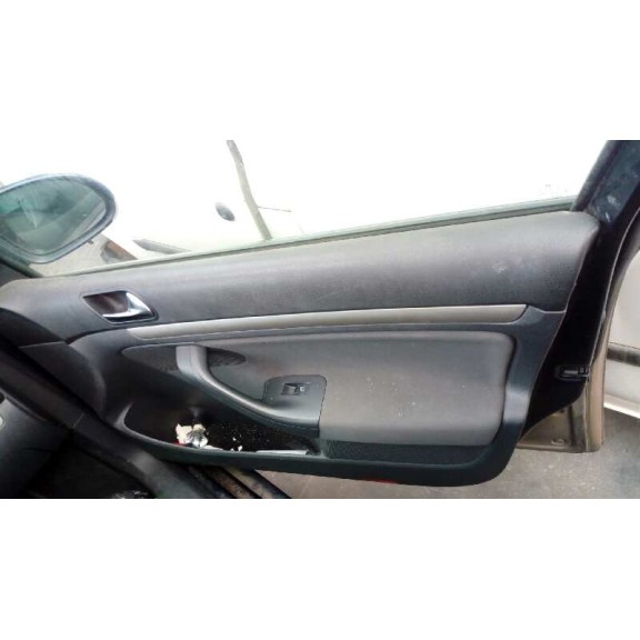 volkswagen golf v berlina (1k1) del año 2008