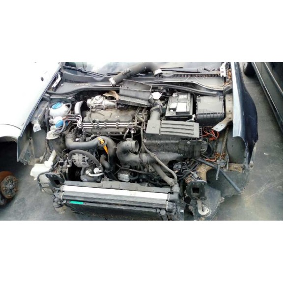 volkswagen golf v berlina (1k1) del año 2008