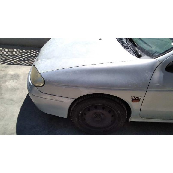 renault megane i fase 2 berlina (ba0) del año 2001