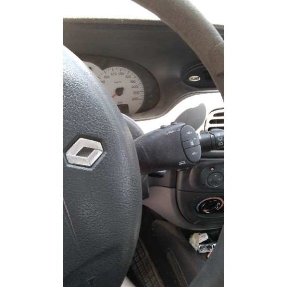 renault megane i fase 2 berlina (ba0) del año 2001