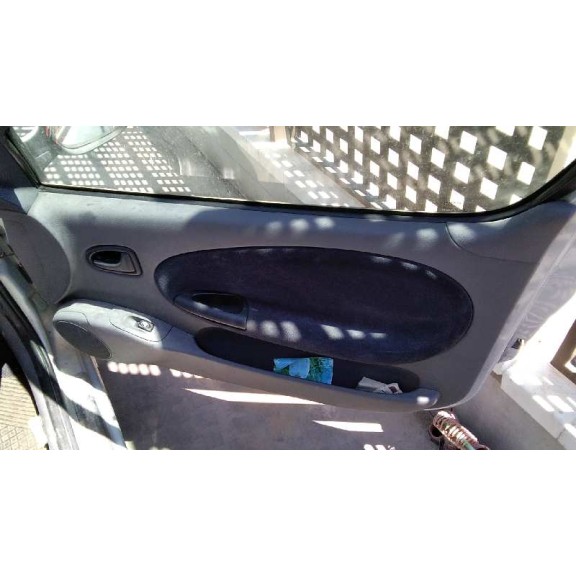 renault megane i fase 2 berlina (ba0) del año 2001