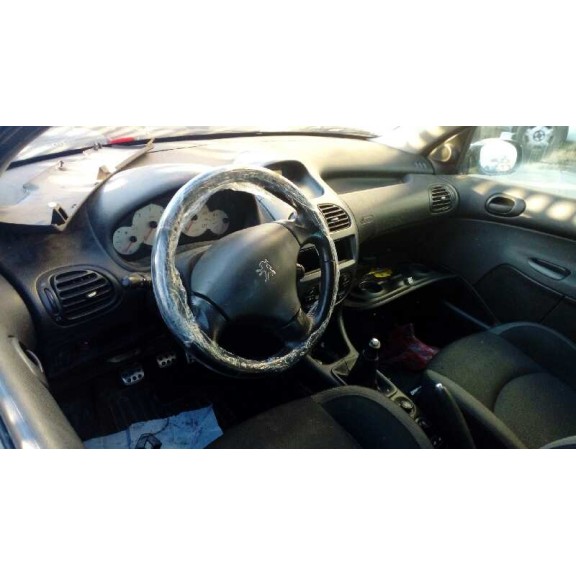 peugeot 206 berlina del año 2005