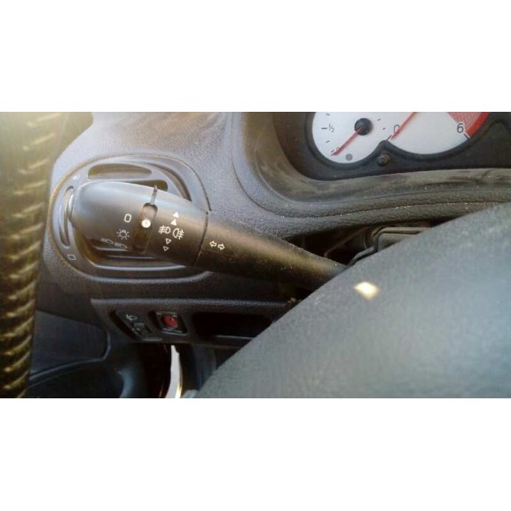 peugeot 206 berlina del año 2005