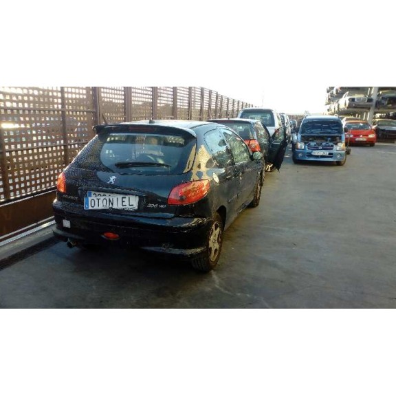 peugeot 206 berlina del año 2005
