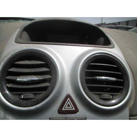 opel corsa d del año 2012