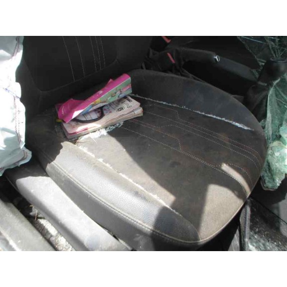 opel corsa d del año 2012