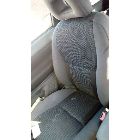 toyota rav 4 (a2) del año 2003