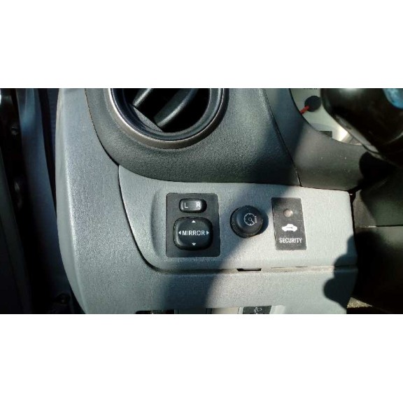 toyota rav 4 (a2) del año 2003