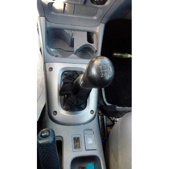 toyota rav 4 (a2) del año 2003