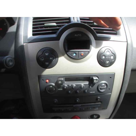 renault megane ii coupe/cabrio del año 2004