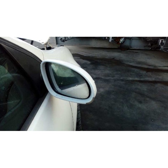 volkswagen golf v berlina (1k1) del año 2006