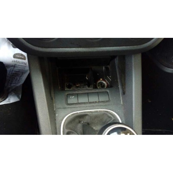 volkswagen golf v berlina (1k1) del año 2006