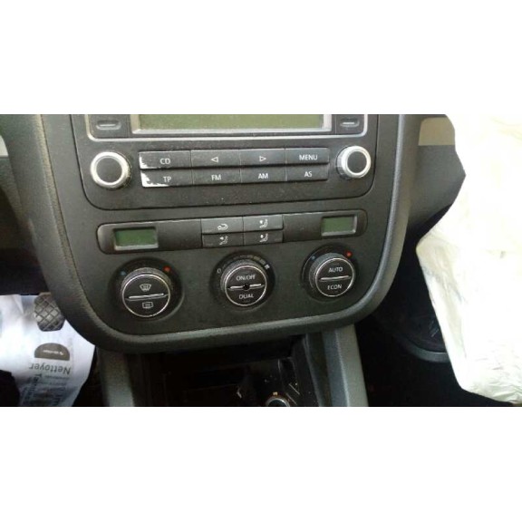 volkswagen golf v berlina (1k1) del año 2006