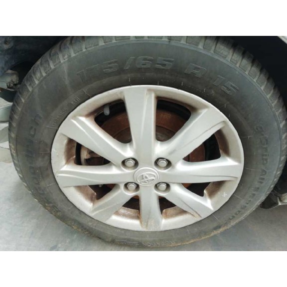 toyota yaris del año 2013