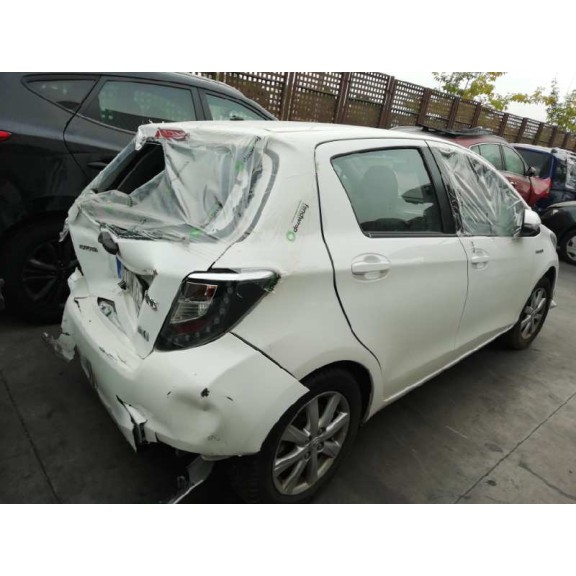 toyota yaris del año 2013