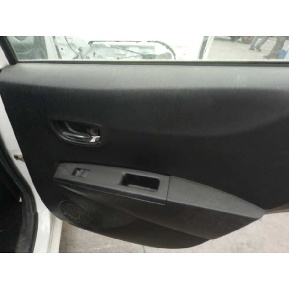 toyota yaris del año 2013