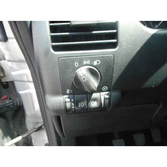 opel zafira a del año 2004