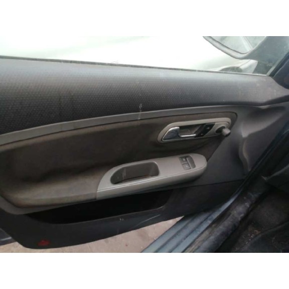 seat ibiza (6l1) del año 2007
