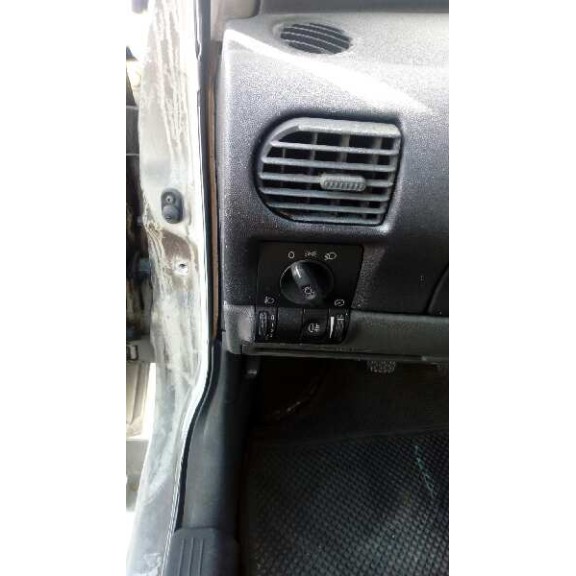 opel combo (corsa c) del año 2002
