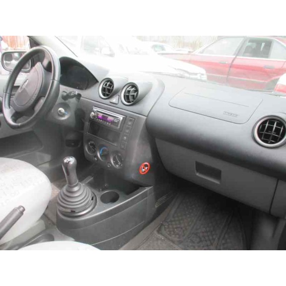 ford fiesta (cbk) del año 2003