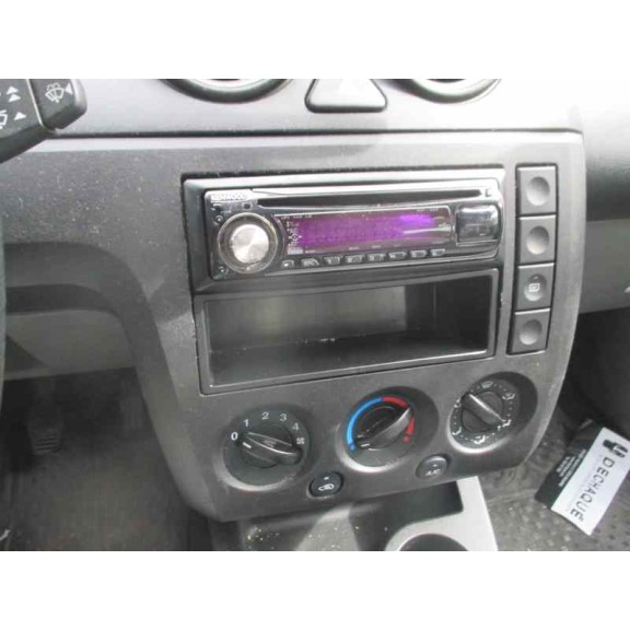 ford fiesta (cbk) del año 2003