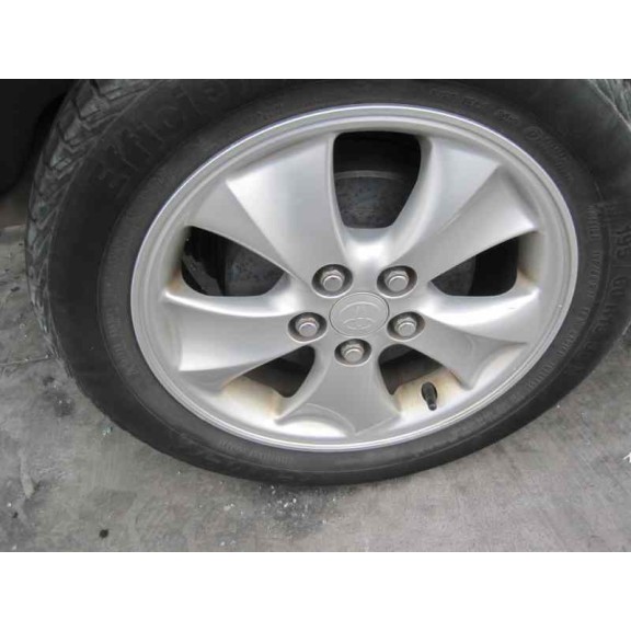 toyota avensis berlina (t 22) del año 2001