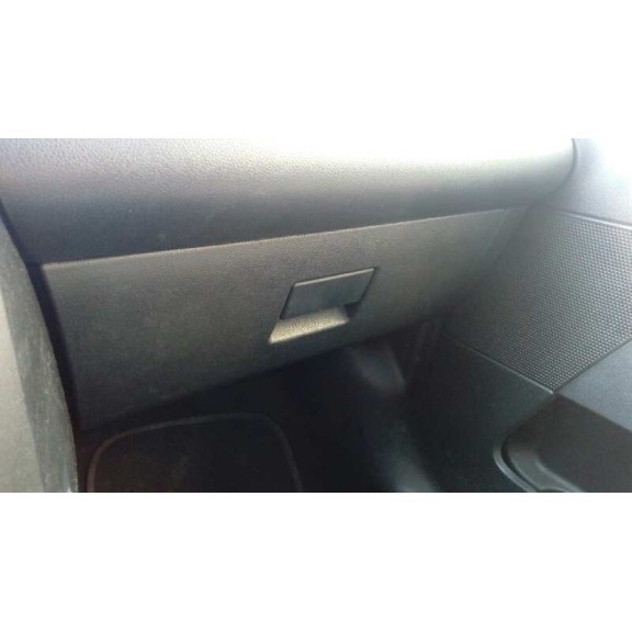 ford fiesta (cbk) del año 2004