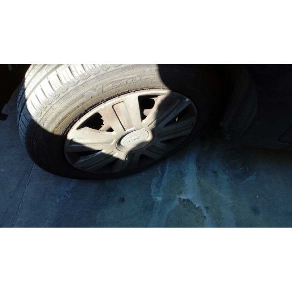 ford fiesta (cbk) del año 2004