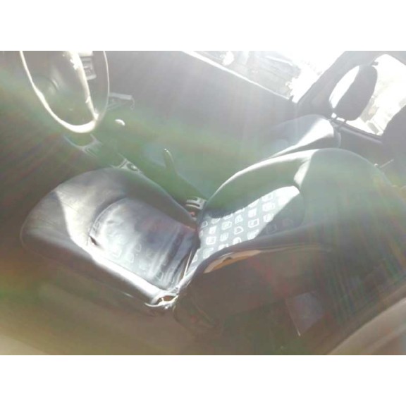 peugeot 206 berlina del año 2002