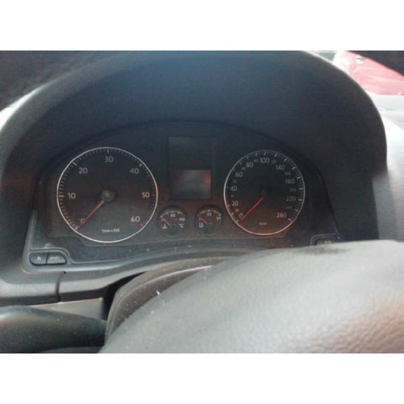 volkswagen golf v berlina (1k1) del año 2004