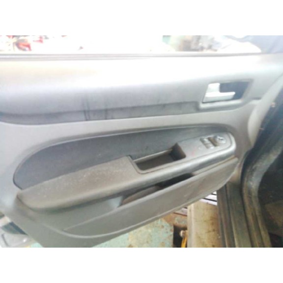 ford focus berlina (cap) del año 2005