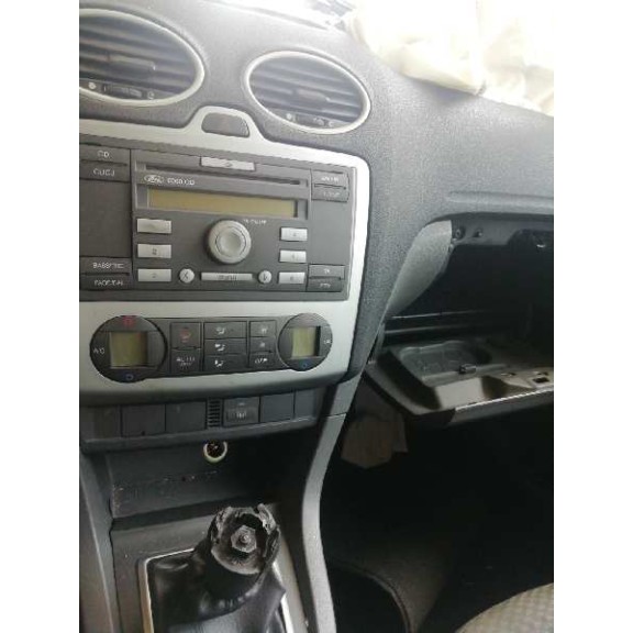 ford focus berlina (cap) del año 2005