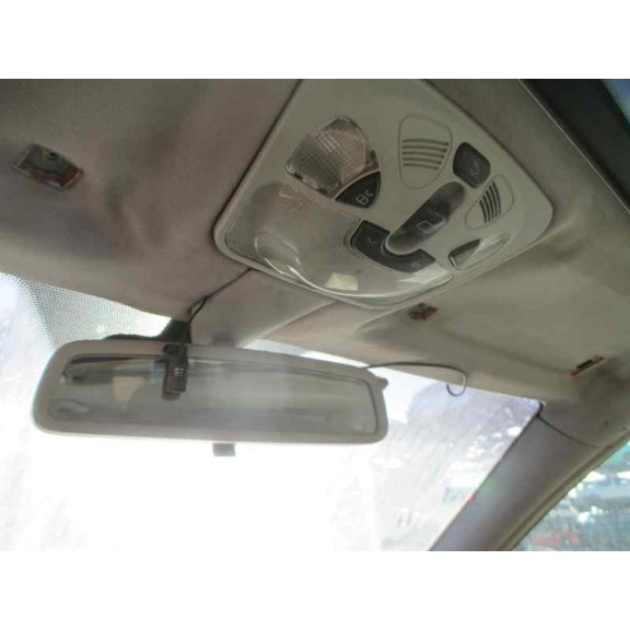 mercedes-benz clase c (w203) berlina del año 2002