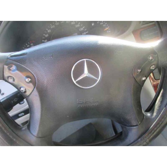 mercedes-benz clase c (w203) berlina del año 2002