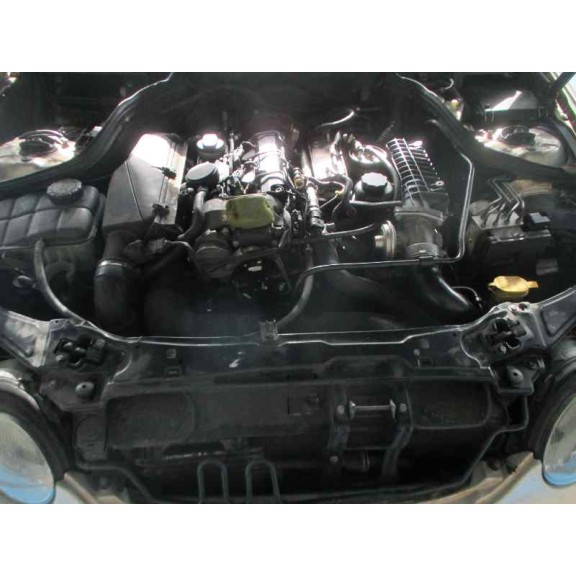 mercedes-benz clase c (w203) berlina del año 2002