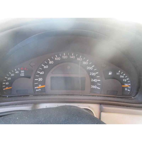 mercedes-benz clase c (w203) berlina del año 2002